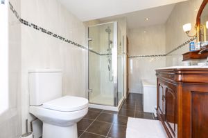Master Ensuite - click for photo gallery